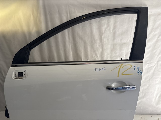 13652 Opel Antara 2006-2015 Bal első Ajtó fehér