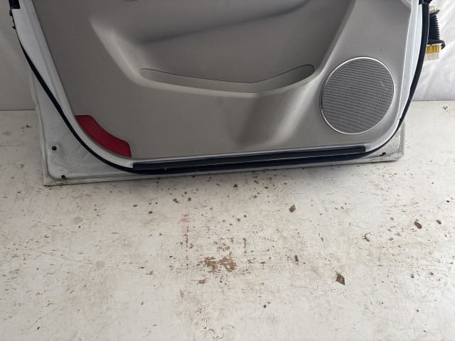 13652 Opel Antara 2006-2015 Bal első Ajtó fehér