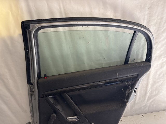 13654 Opel Vectra C 2002-2008 Sedan Jobb hátsó Ajtó Használt Ezüst