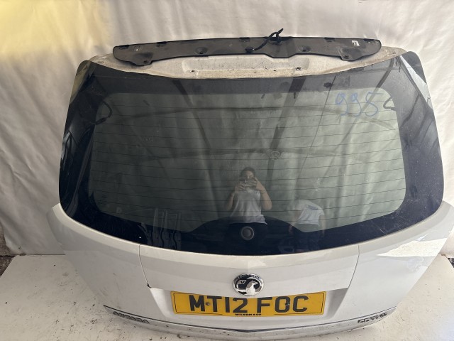 995 Opel Antara 2006-2015 Csomagtérajtó Használt  Fehér