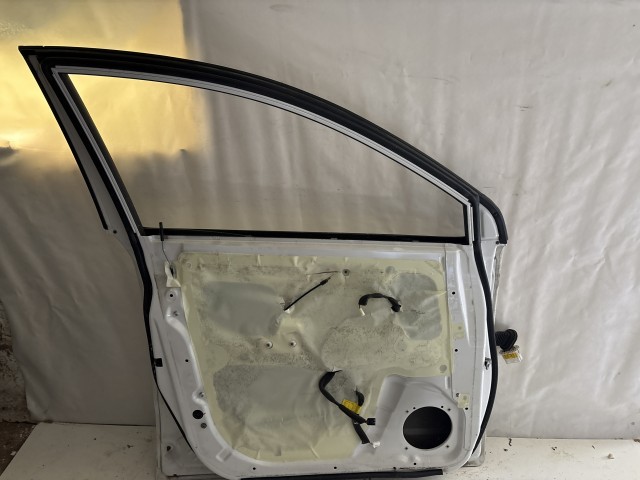 13660 Opel Antara 2006-2015 Jobb első Ajtó Fehér
