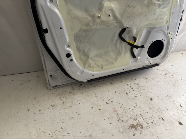 13660 Opel Antara 2006-2015 Jobb első Ajtó Fehér