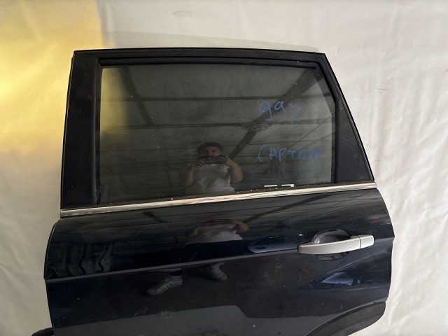997 Chevrolet Captiva 2006-2018 Bal hátsó Ajtó Fekete