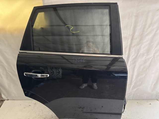 13666 Opel Antara 2006-2015 Jobb hátsó Ajtó Fekete z22c