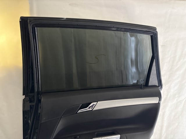 13666 Opel Antara 2006-2015 Jobb hátsó Ajtó Fekete z22c