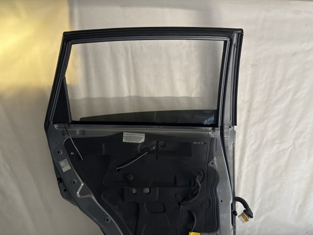 13670 Opel Antara 2006-2015 Bal hátsó Ajtó Szürke
