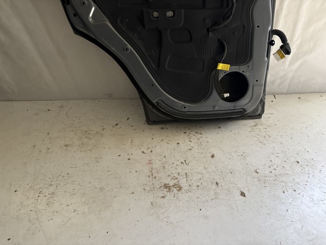 13670 Opel Antara 2006-2015 Bal hátsó Ajtó Szürke
