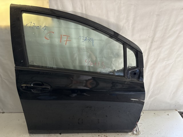 13674 Toyota Yaris II. 2005-2011 Jobb első Ajtó Fekete
