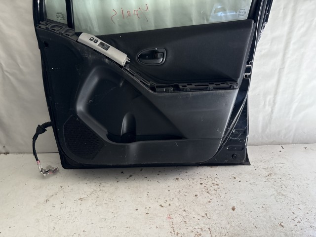 13674 Toyota Yaris II. 2005-2011 Jobb első Ajtó Fekete
