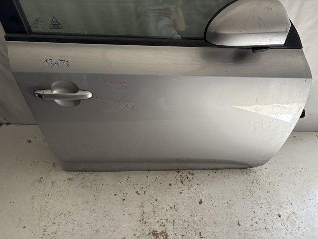 13673 Kia Ceed I. 2006-2009 Jobb első  Ajtó Használt Szürke