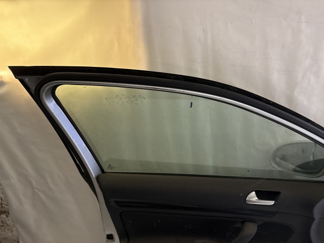 13681 Volkswagen Golf 5 Kombi Bal első Ajtó Ezüst La7w