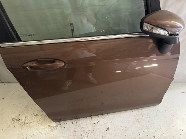 13684 Ford B Max 2012-2017 Jobb első Ajtó Barna