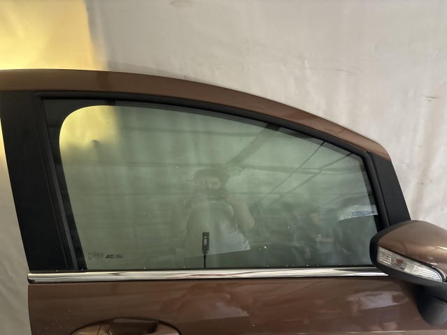 13684 Ford B Max 2012-2017 Jobb első Ajtó Barna