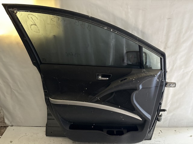 13686 Toyota Corolla Verso 2004-2009 Bal első Ajtó Szürke Grafit