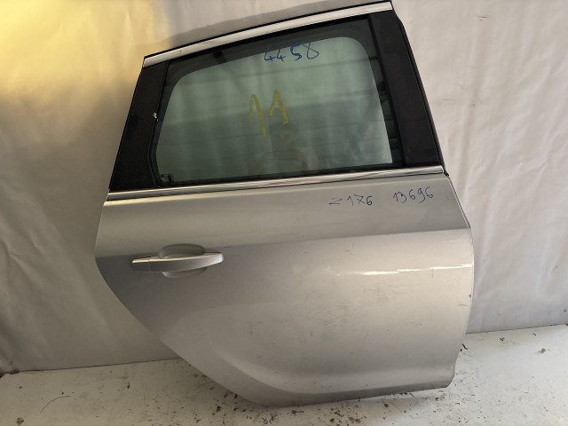 13692 Opel Astra J Jobb hátsó Ajtó Szürke Z176 5 ajtós