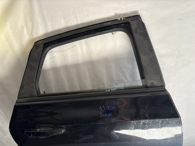13700 Opel Astra J sedan Jobb hátsó Ajtó Fekete Z20c 4 ajtós