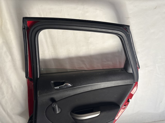 13703 Opel Astra J Jobb hátsó Ajtó Piros 5 ajtós