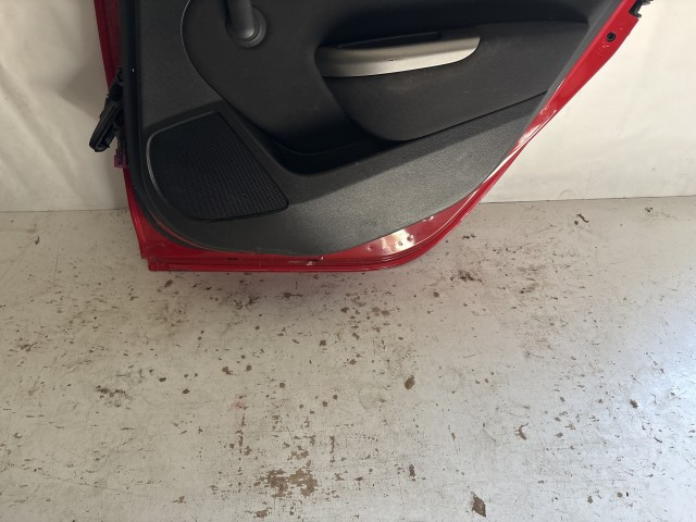 13703 Opel Astra J Jobb hátsó Ajtó Piros 5 ajtós