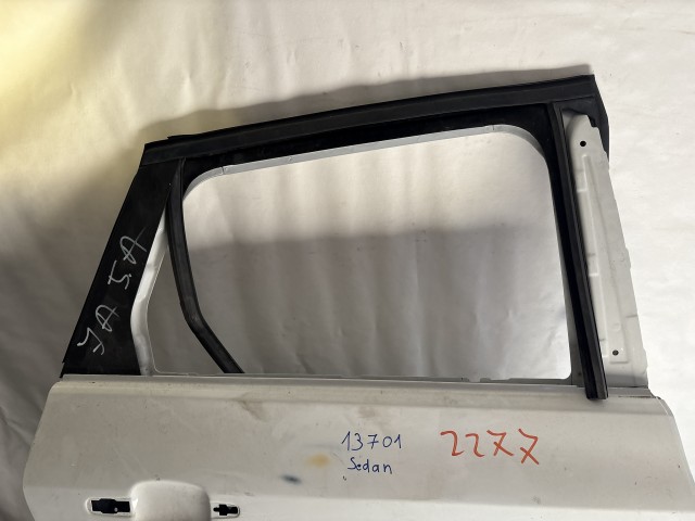 13701 Opel Astra J Sedan Jobb hátsó Ajtó Fehér 4 ajtós