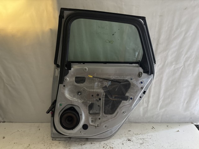 13710 Opel Astra J Jobb hátsó Ajtó Ezüst 5 ajtós