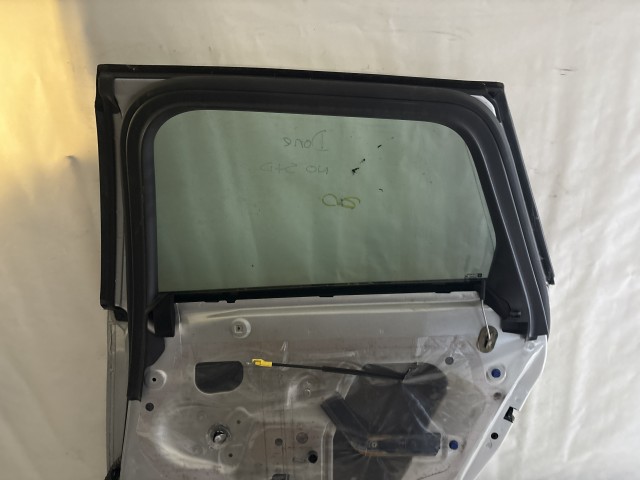 13710 Opel Astra J Jobb hátsó Ajtó Ezüst 5 ajtós