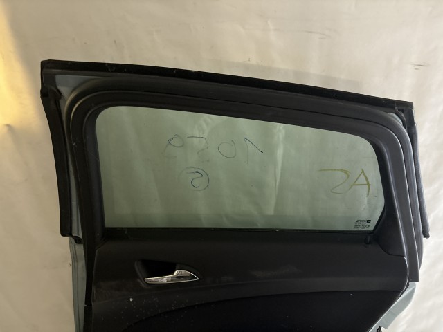 13711 Opel Astra J Jobb hátsó Ajtó Baba kék 5 Ajtós