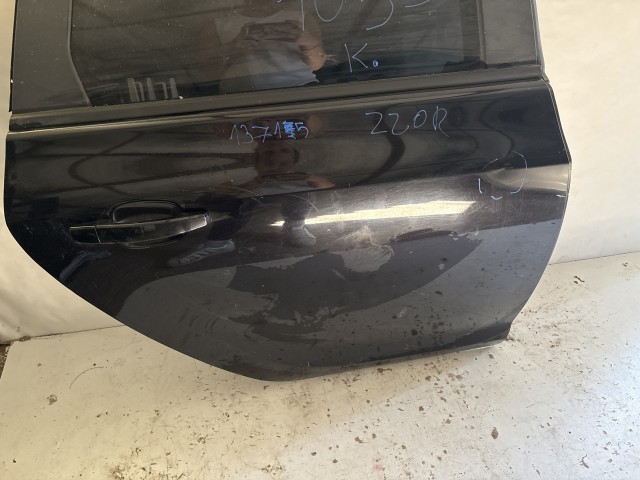 13715 Opel Astra J Kombi Jobb hátsó Ajtó Fekete z20r