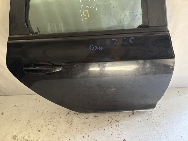 13716 Opel Astra J Kombi Jobb hátsó Ajtó Fekete Z20r