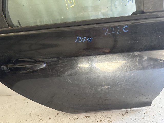 13716 Opel Astra J Kombi Jobb hátsó Ajtó Fekete Z20r