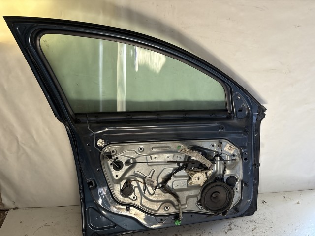 13720 Volvo V50 2006-2012 Bal első Ajtó Kék