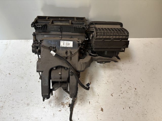 Opel Astra J 2009-2015 Fűtésboksz Használt Digit