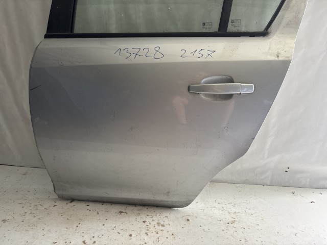 13728 Opel Corsa D Bal hátsó Ajtó Ezüst Z157