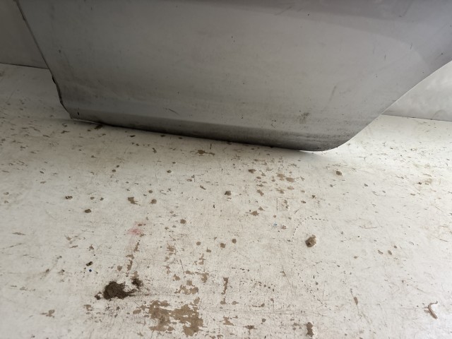 13728 Opel Corsa D Bal hátsó Ajtó Ezüst Z157