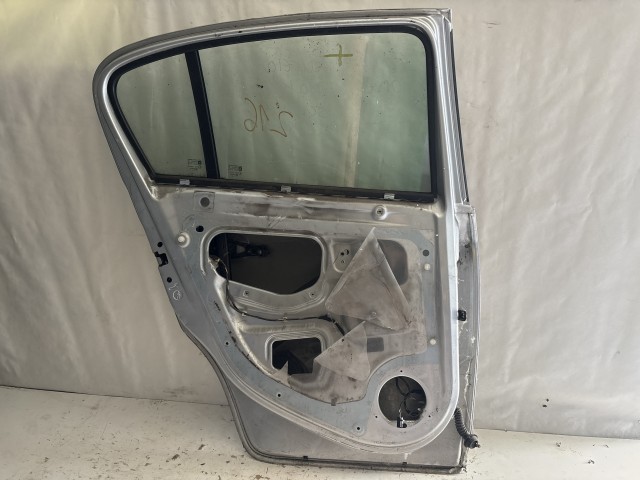 13728 Opel Corsa D Bal hátsó Ajtó Ezüst Z157