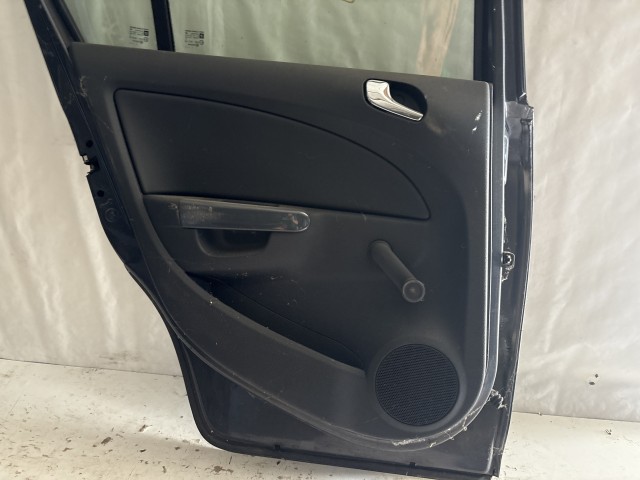 13725 Opel Corsa D Bal hátsó Ajtó Grafit Z177 a képen látható sérüléssel