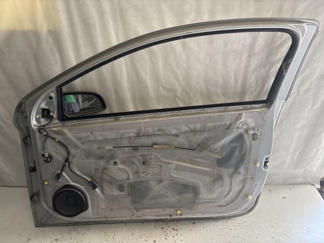 13738 Opel Astra H Jobb első Ajtó Ezüst Z157