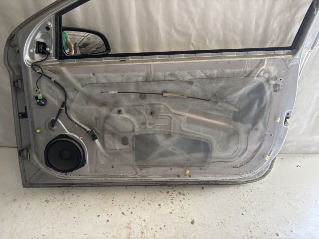 13738 Opel Astra H Jobb első Ajtó Ezüst Z157