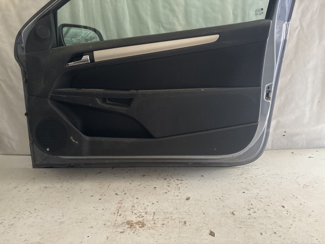 13741 Opel Astra H Jobb első Ajtó Szürke Z163 3 ajtós gtc