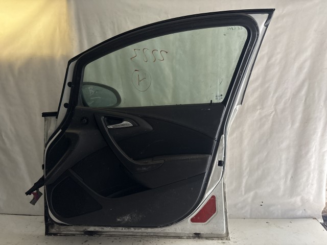 13750 Opel Astra J Jobb első Ajtó Fehér