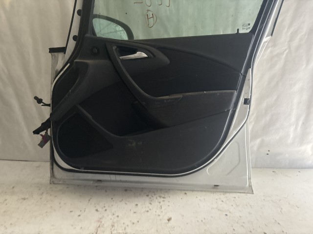 13754 Opel Astra J Jobb első Ajtó Fehér