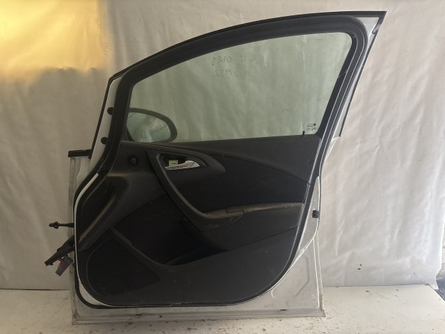 13762 Opel Astra J Jobb első Ajtó Fehér