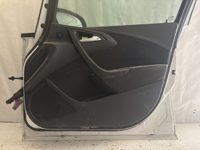 13762 Opel Astra J Jobb első Ajtó Fehér