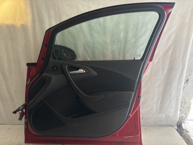 13764 Opel Astra J Jobb első Ajtó Piros