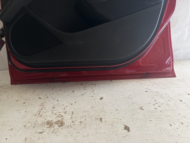 13764 Opel Astra J Jobb első Ajtó Piros