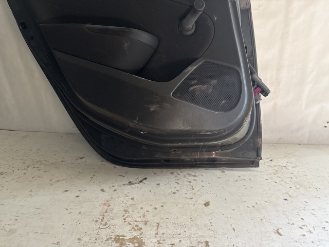 13773 Opel Astra J Bal hátsó Ajtó Grafit Z190 sedan 4 ajtós