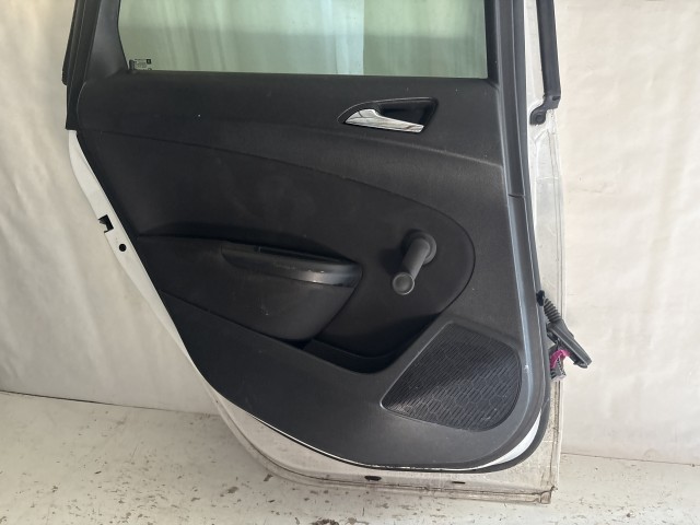 13772 Opel Astra J 2009-2015 Ajtó Használt Bal hátsó Fehér 