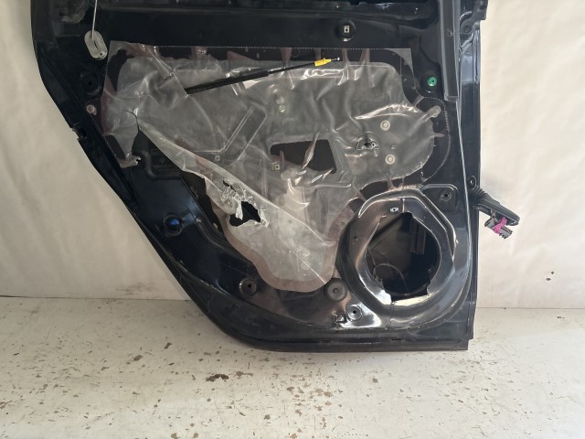 13776 Opel Astra J Bal hátsó Ajtó Fekete Z22C sedan 4 ajtós
