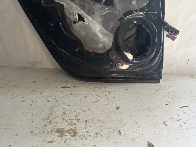 13776 Opel Astra J Bal hátsó Ajtó Fekete Z22C sedan 4 ajtós