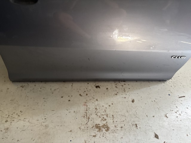 13777 Opel Corsa D Jobb első Ajtó Szürke  Z163