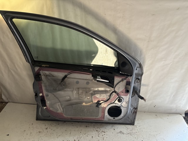 13779 Opel Astra H 2004-2010 Ajtó Használt Bal első Szürke  Z163